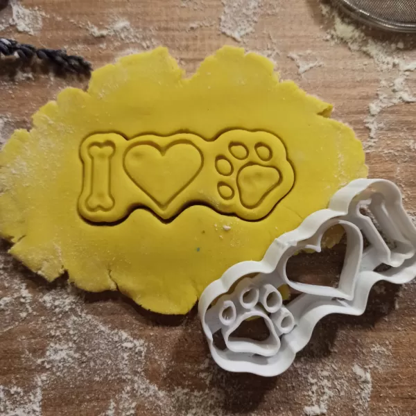 I Love Pet Cookie Cutter, Bone - Heart - Paw Design, Fondant - Model preview 2