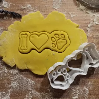 I Love Pet Cookie Cutter, Bone - Heart - Paw Design, Fondant - Model thumbnail 2
