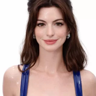 Anne Hathaway 3D Bust Print - Model thumbnail 1