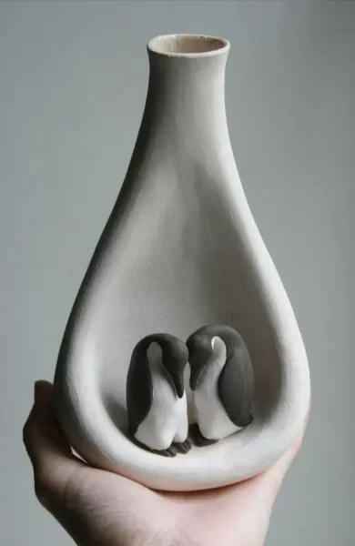 Penguin Vase - Model preview 1