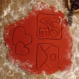 Love Cookie Cutter Set, Valentine’s Day Gift, Double Heart - Model thumbnail 5