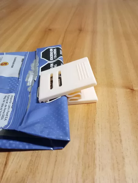 chip bag clip (two sizes) no supports print in place - Model preview 2