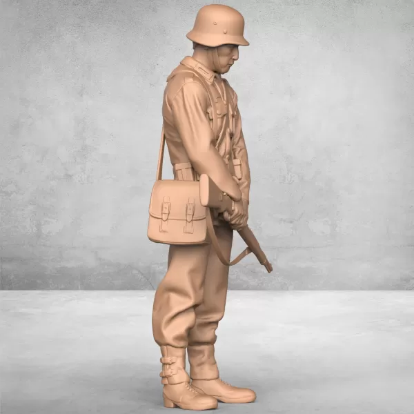 Praying Army Soldier Statue - Model preview 4