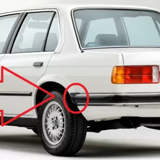 Real scale BMW 3er E30 rear bumper end piece 51121888287 511218 - Model thumbnail 2