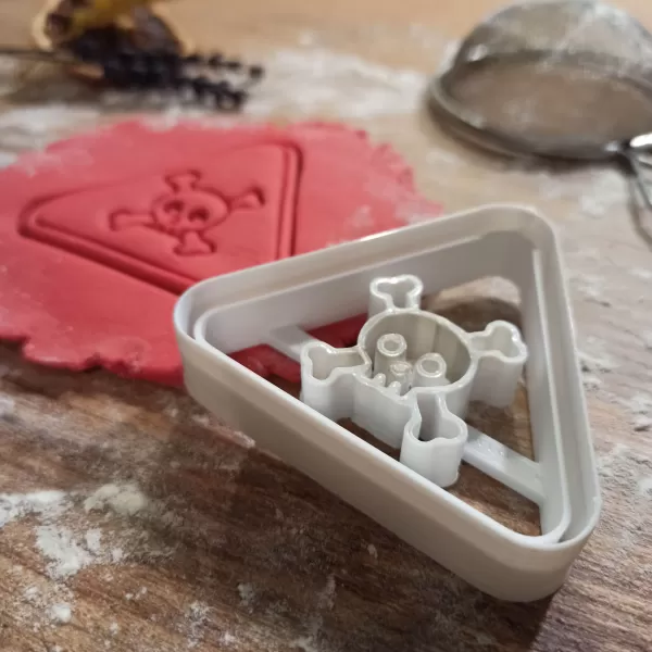 Halloween Poison Skull Cookie Cutter, Halloween Surprise & Gift - Model preview 5