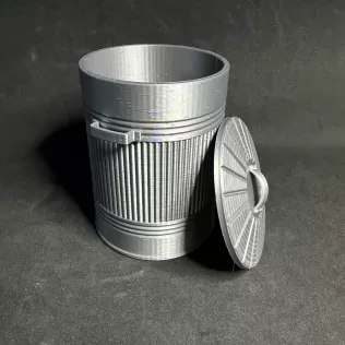 Mini British Desk-Sized Dustbin - Model thumbnail 5