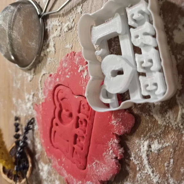 I’m Free Divorced Cookie & Clay Cutter, Funny Divorce Figure - Model preview 3