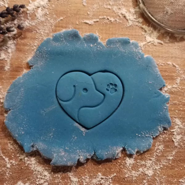Dog Face Paw Cookie Cutter with Heart, Dog Birthday Gift - Model preview 2