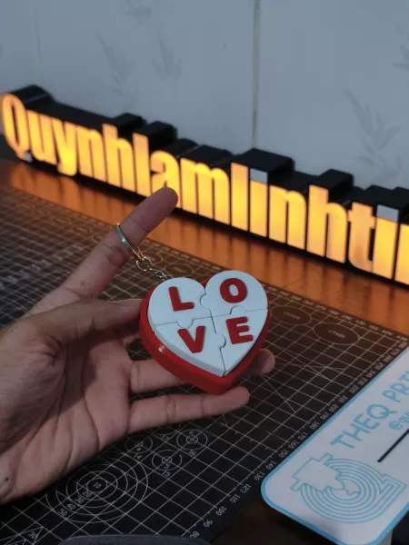 Heart-shaped keychain - Model preview 1