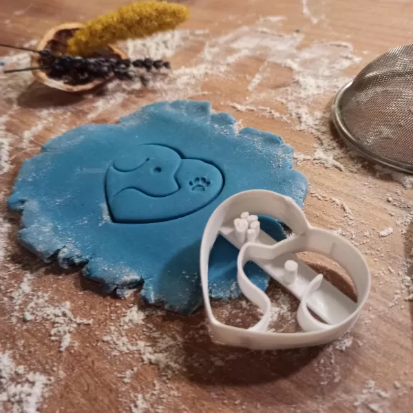Dog Face Paw Cookie Cutter with Heart, Dog Birthday Gift - Model preview 4