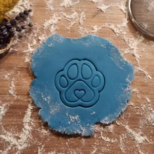Love Pet Paw Cookie Cutter, Dog or Cat Birthday Gift, Fondant - Model thumbnail 3