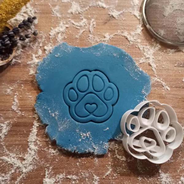 Love Pet Paw Cookie Cutter, Dog or Cat Birthday Gift, Fondant - Model preview 1