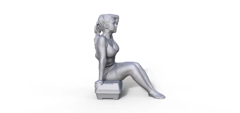 Girl figure for ship model - Model preview 1