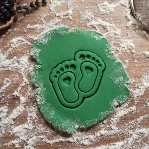 Baby Foot/Feet Cookie & Clay Cutter, Baby Shower Happiness - Model preview 3