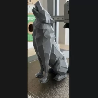 low_poly_wolf