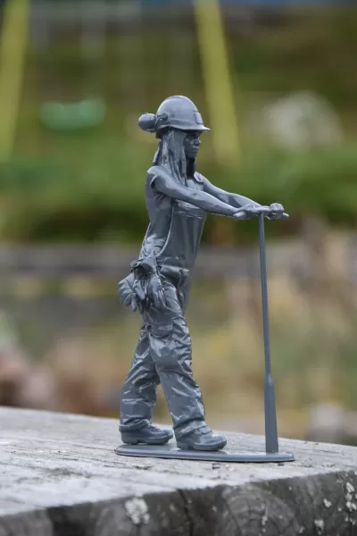 Figure for ship model woman - Model preview 4
