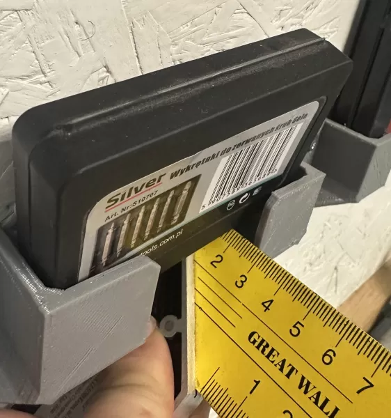 Garage box holder on the wall - Model preview 6