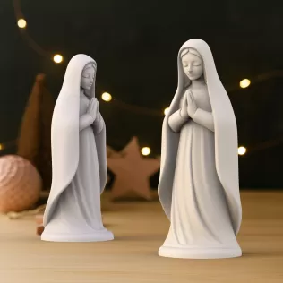 Virgin Mary Praying | Christmas Nativity Madonna Figure - Model thumbnail 3