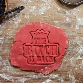 The Bitch is Back Divorced Cookie Cutter, Funny Divorce Figure - Model thumbnail 5