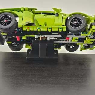 LEGO Technic 42161 - Lamborghini Huracan Wall Hanger / Mount - Model thumbnail 4