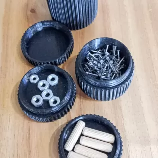 Infini-tainer (modular screwable storage system for small parts) - Model thumbnail 3