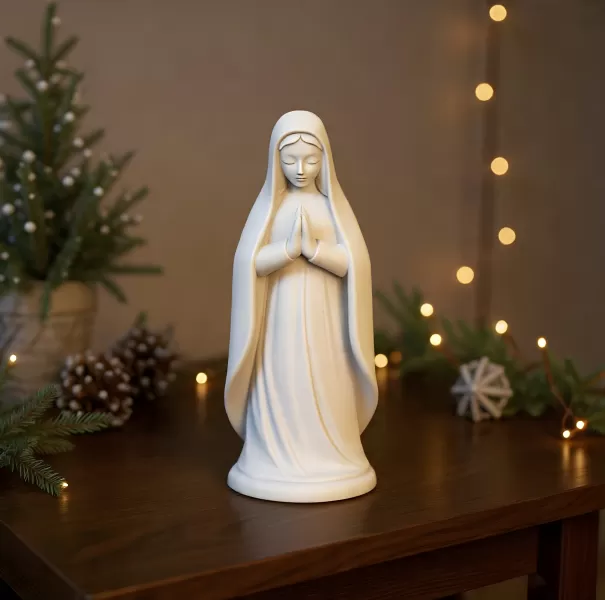 Virgin Mary Praying | Christmas Nativity Madonna Figure - Model preview 1