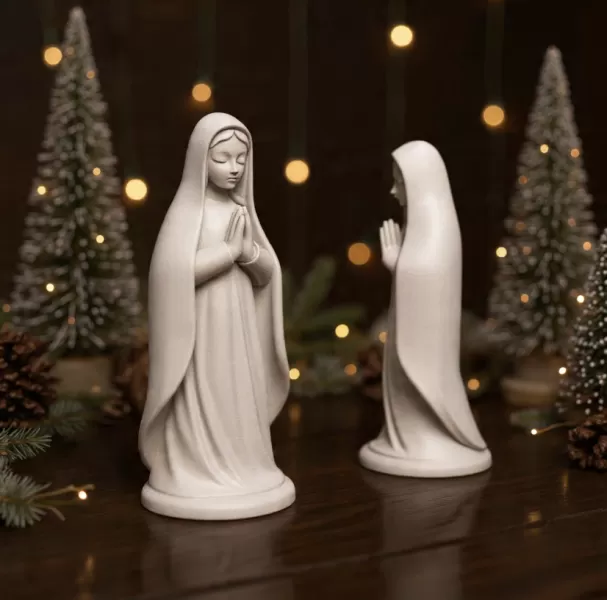 Virgin Mary Praying | Christmas Nativity Madonna Figure - Model preview 7
