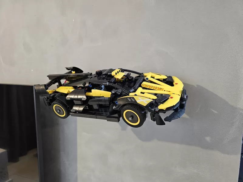 LEGO Technic 42151 Bugatti Bolide Wall Hanger / Mount - Model preview 5